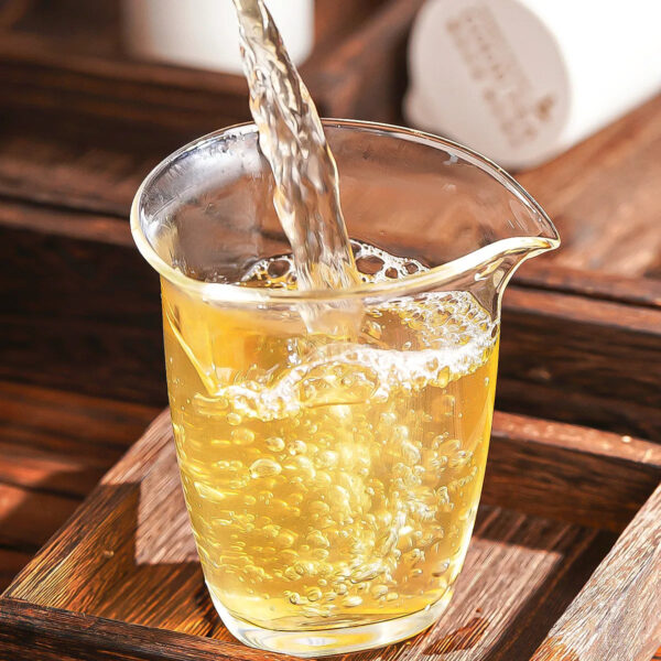 1122a29e-0010-45e8-a565-a039193fbe41.jpg Authentic Premium Baihao Yinzhen, 18 Small Cans of Tea, Buds Before the Pure Brightness Festival, Fuding White Tea, High-End Gift Box