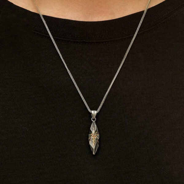 Vintage wishing stone necklace, personalized and handsome meteorite color-matching pendant for men's neck, hip-hop sweater accessory