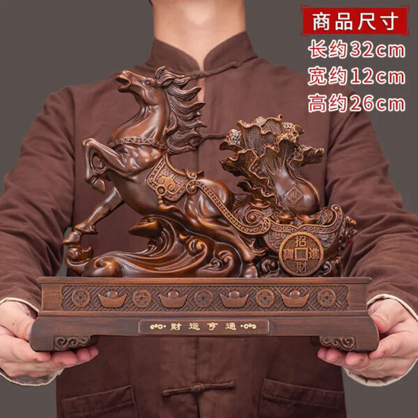 Horse-drawn carriage and horse ornaments handicrafts, symbolizing "achieve immediate success" and "attracting wealth like the lucky cabbage", are ideal gifts for the living room, office, boss's desk or for business openings.