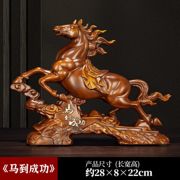 Horse-drawn carriage and horse ornaments handicrafts, symbolizing "achieve immediate success" and "attracting wealth like the lucky cabbage", are ideal gifts for the living room, office, boss's desk or for business openings.