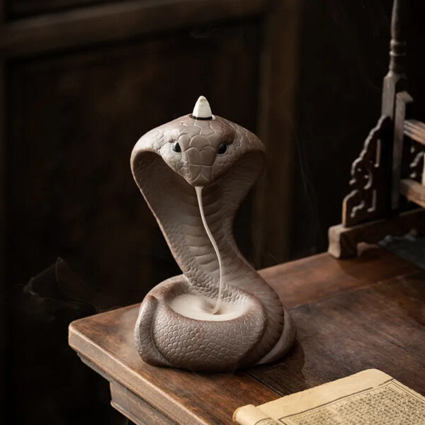 7b019563-a7ad-4f78-b931-e5c967871e23.jpg Reverse incense burner, creative ceramic Chinese zodiac snake ornament for incense ceremony with old clay and spirit snake design, suitable for household use with sandalwood and agarwood incense