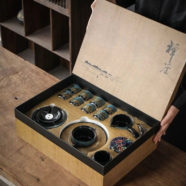 833d17c2-c1cb-44d0-93c9-38bebdfdc3e3.jpeg.a.jpg Light luxury automatic tea set with "Thousand Miles of Rivers and Mountains" creative teapot and kung fu tea cups, high-end lazy office teapot.