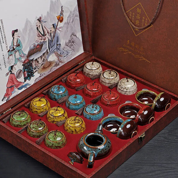 e09a04b7-28b9-44e1-8ae1-be56c02b3f23.jpg Lapsang Souchong Black Tea from Tongmuguan, Wuyi Mountain. It comes in a gift - box set with a strong aroma, an ideal high - end gift for elders during the Mid - Autumn Festival.