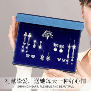 e11a326b-a925-4dc4-ac7c-5c5157d312d6.jpg A one-week earring set. 925 sterling silver earrings. A perfect gift for your girlfriend, wife on Valentine's Day, Qixi Festival or for her birthday.